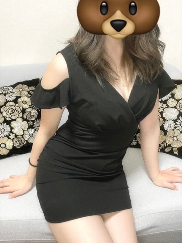 三井 なぎ