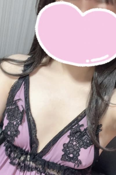 ヒトミ