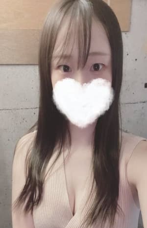 秋山 なぎさ