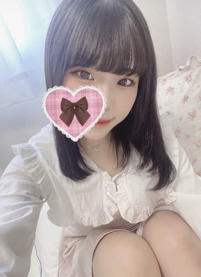 小浜なぎさ