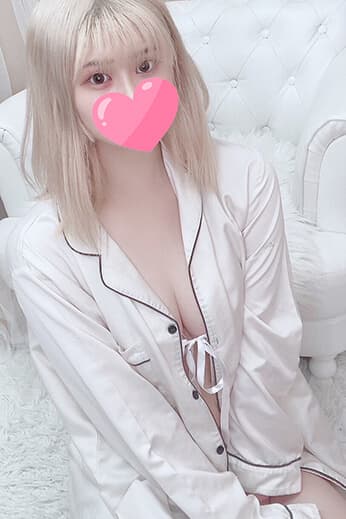 大西 まほ