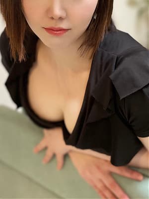 芹沢 明莉