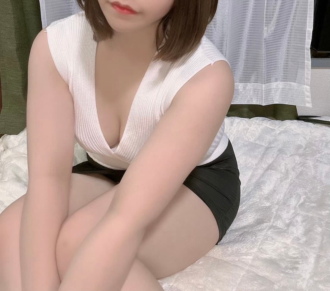 胡桃 もね