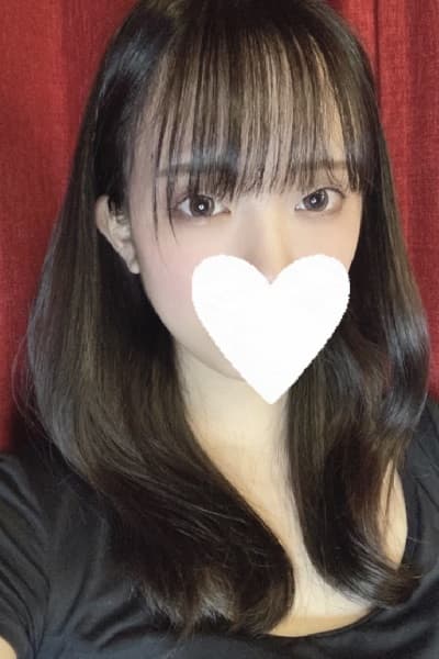 三上 るな