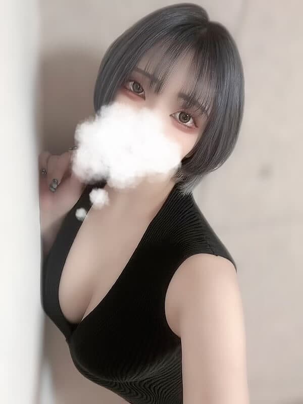 やや