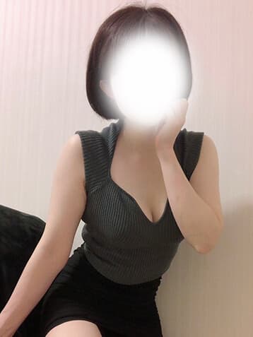 小鳥遊 みあ