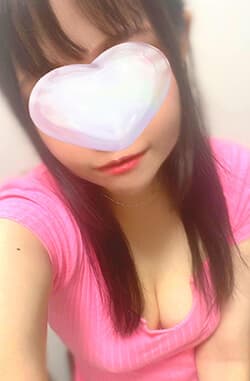 ナナミ