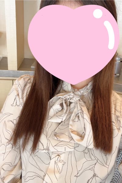 すくな