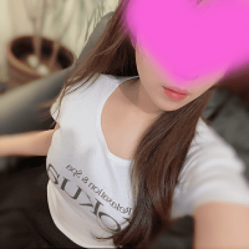 小澤 ゆい