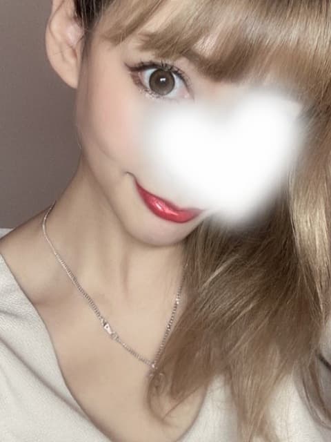 亜梨愛