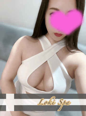 美月 ななせ