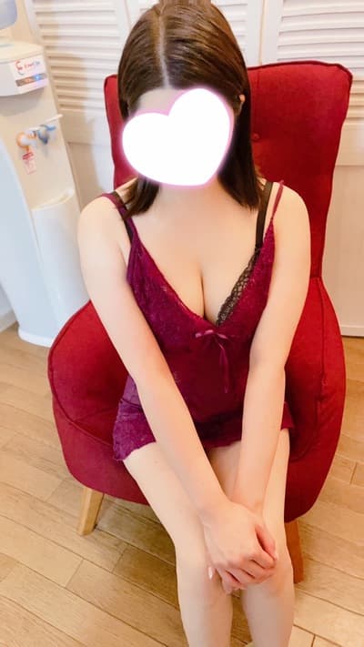 安達 まい