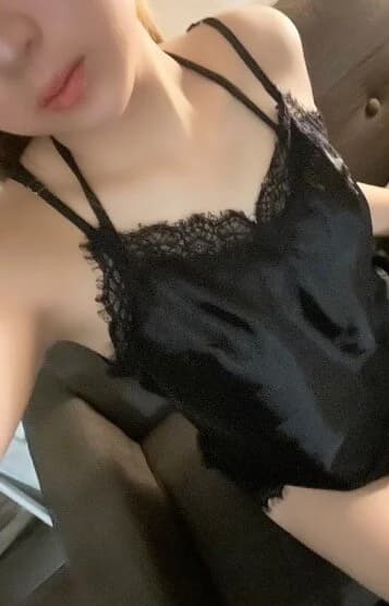 椿 れな