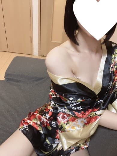 小鳥遊 もえ