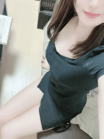 磯山 もえ