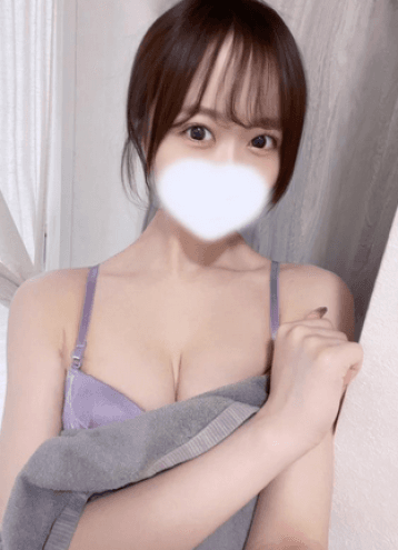 マナミ