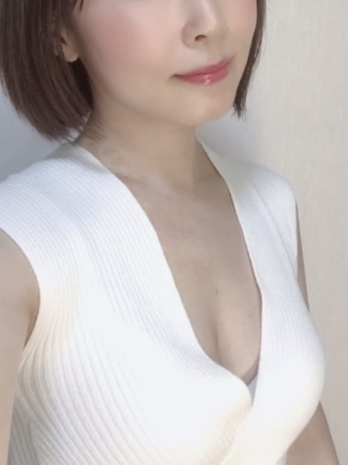 成宮 莉子