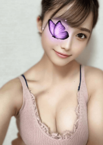 加賀美 ひな
