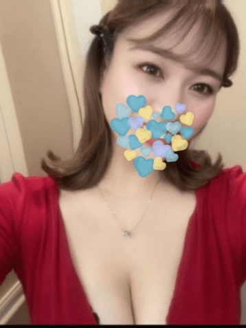 谷 ゆりな