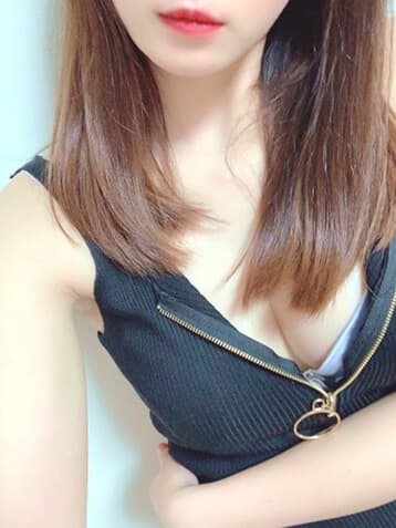 小芝 ゆあ