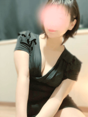 西 あかね