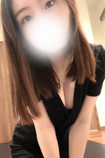 秋月 ももな