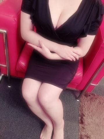 RED (レッド) めろ