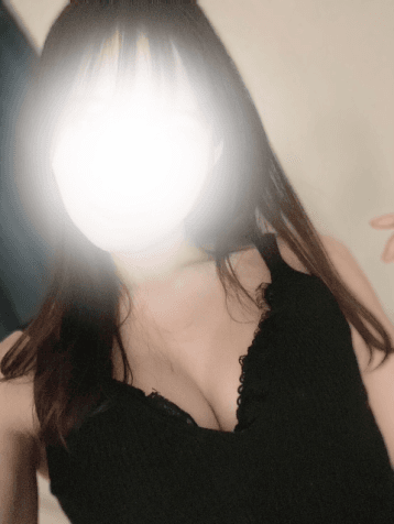 月山 れいな