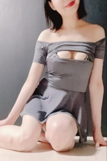 小澤 まゆ