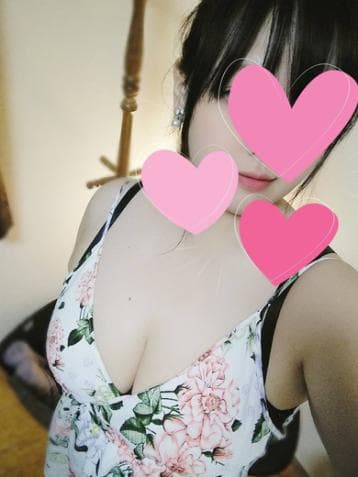 愛瀬 ひな