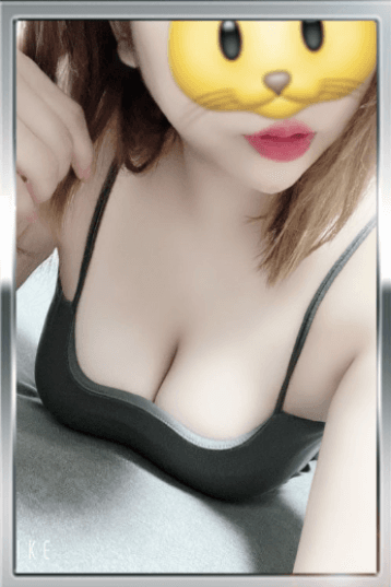 星奈 めい