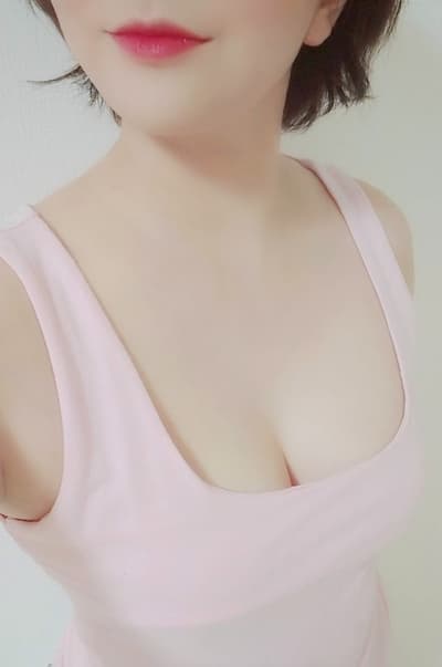 絢瀬りさ
