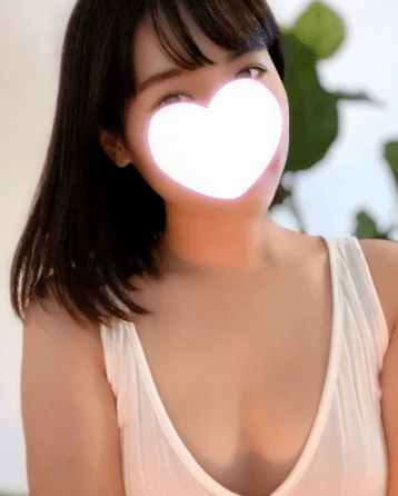 優木 ふみ
