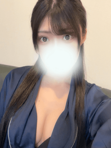 三上 ももな