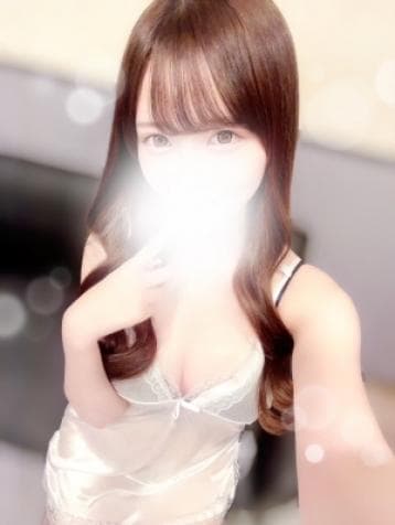 桃沢 ななせ