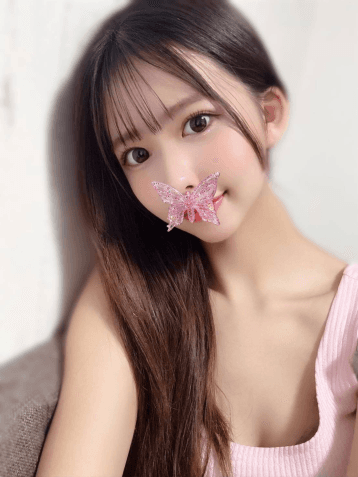 若槻 ななみ