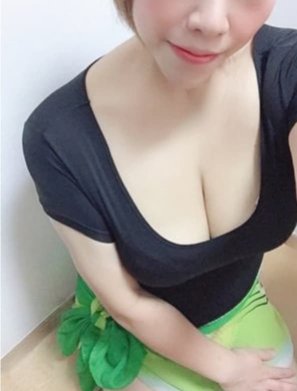 みい