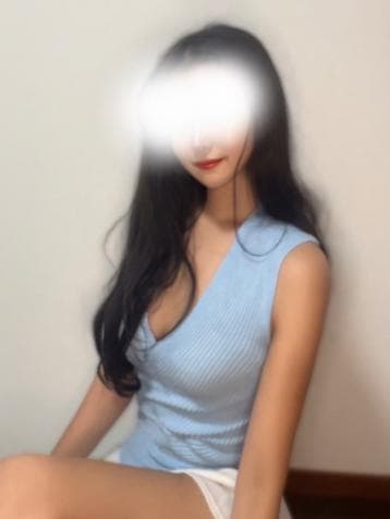 一条 みな