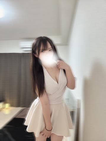 芹澤 れいら
