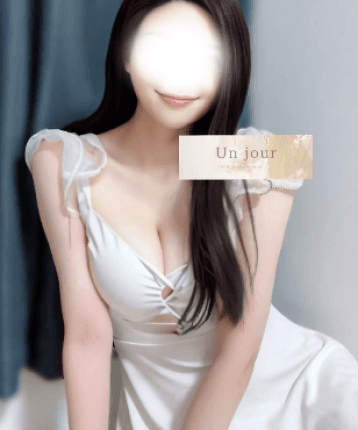 藍沢 りさ