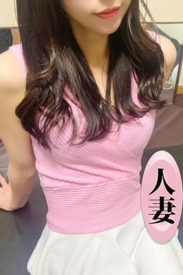 愛原 ゆりか