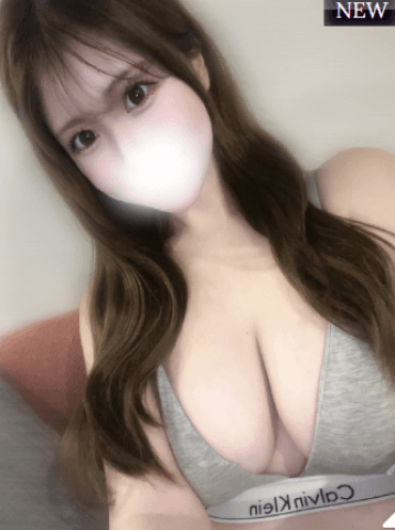 夢咲 ひな