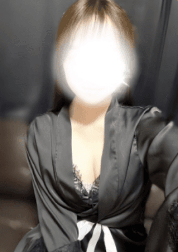 美月 なな