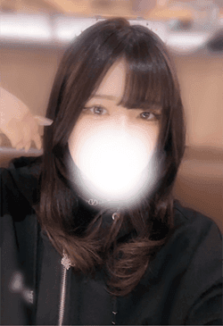有栖 ゆあ