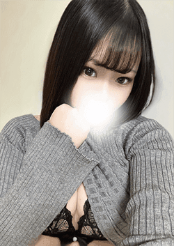 柳 るりな