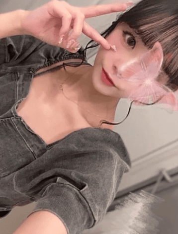 西野 ゆい