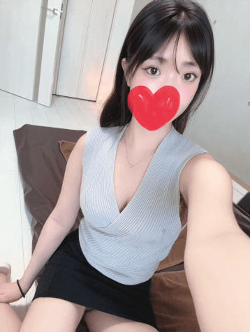 三井 ひな