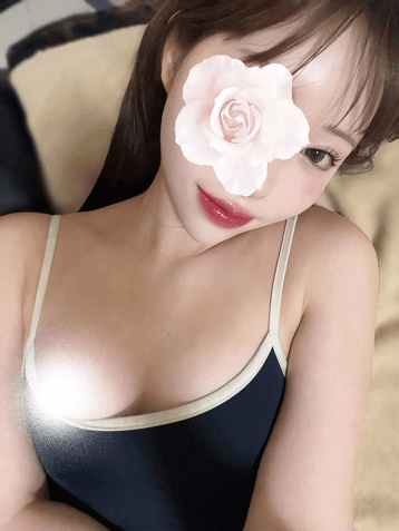 真白 ゆあ
