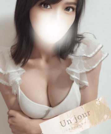 雛瀬 みく