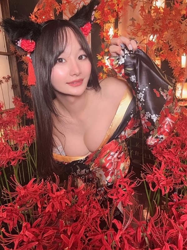 都築ひとみ